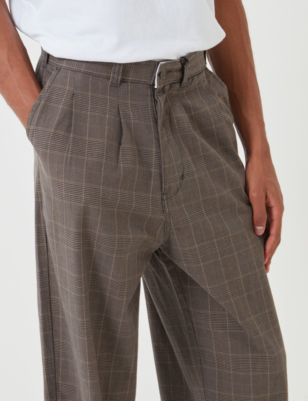 Artemus Pant (Pleated) - Dark Brown
