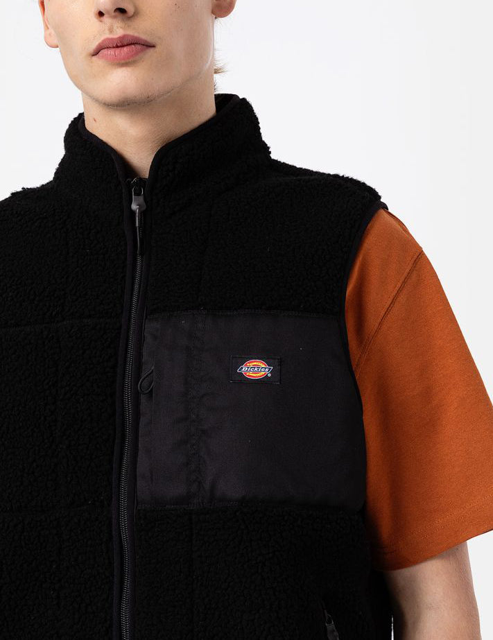 Red Chute Fleece Vest - Black